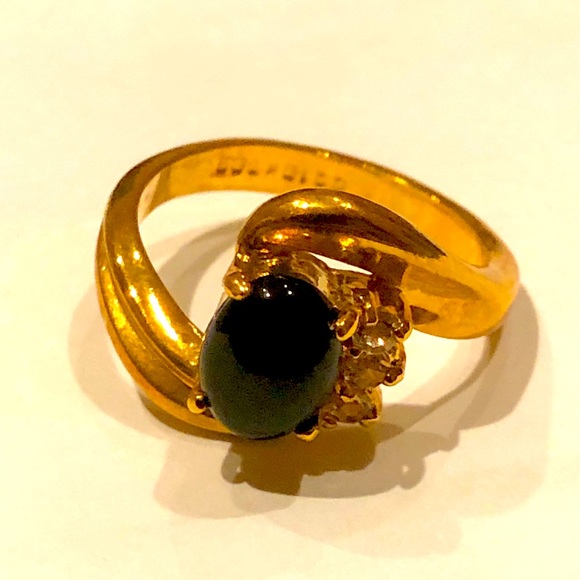 dolphin ore Jewelry - 🖤18kt Gold Plated Onyx Swarovski Ring Size 6🖤